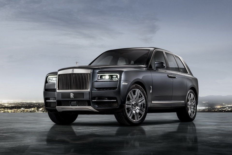 Chi tiết Rolls-Royce Cullinan, SUV đắt giá nhất thế giới rolls royce cong bo xe gam cao dia hinh dat gia cullinan 2018