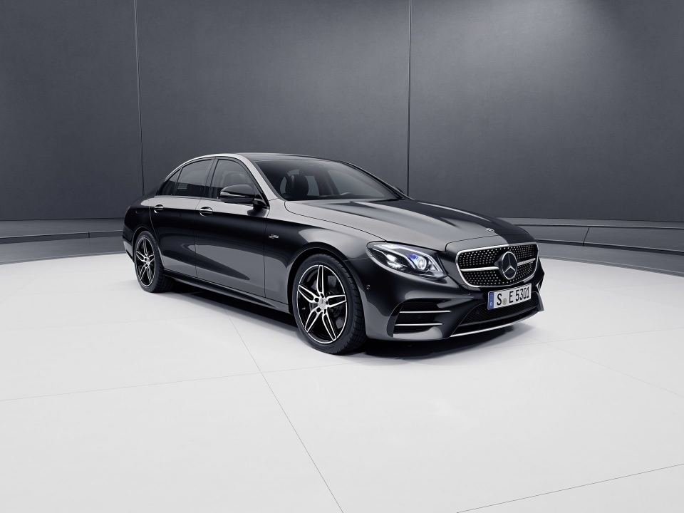 Mercedes-Benz E-Class có thêm tuỳ chọn động cơ V6 362 mã lực mercedes benz e class co them tuy chon dong co v6 362 ma luc