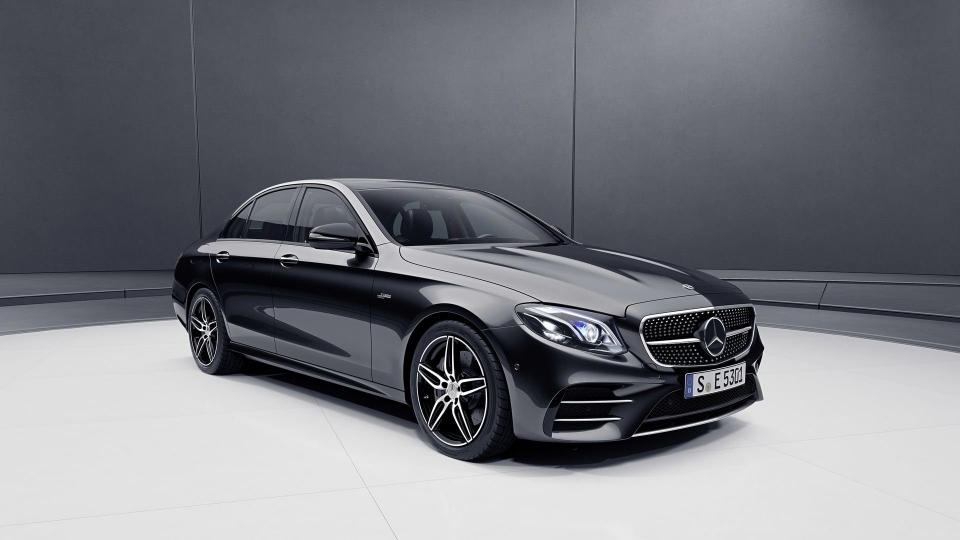 Mercedes-Benz E-Class có thêm tuỳ chọn động cơ V6 362 mã lực