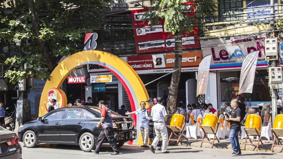 Kiểm tra miễn phí lốp Bridgestone tại Hà Nội