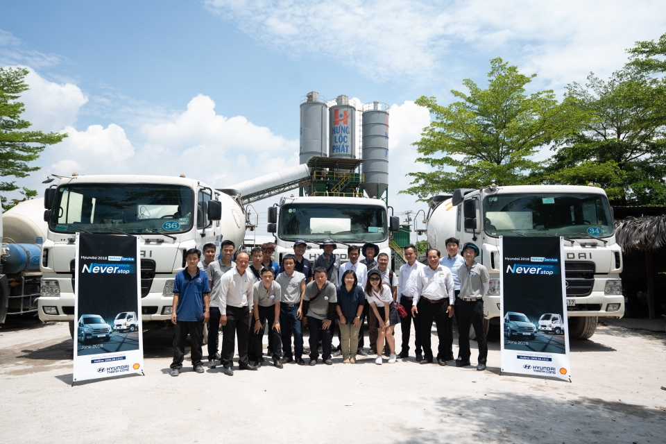 Kỹ sư Hyundai tới doanh nghiệp, kiểm tra xe tải, xe khách miễn phí hyundai thanh cong to chuc cham soc xe tai xe khach mien phi