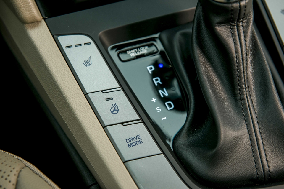 5 diem khac biet giua hyundai elantra 2019 va 2016