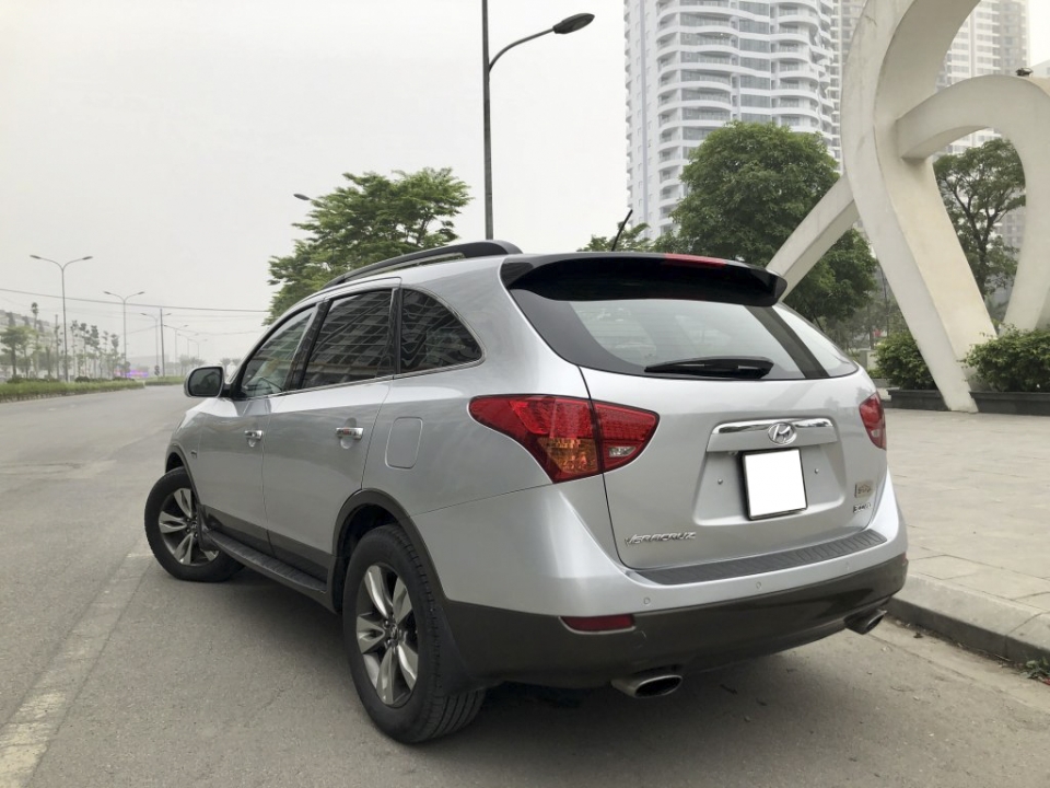 Hyundai Veracruz 2009: Xe cũ giá 600 triệu tiện nghi như xe 2 tỷ hyundai veracruz 2009 xe cu gia 600 trieu tien nghi nhu xe 2 ty