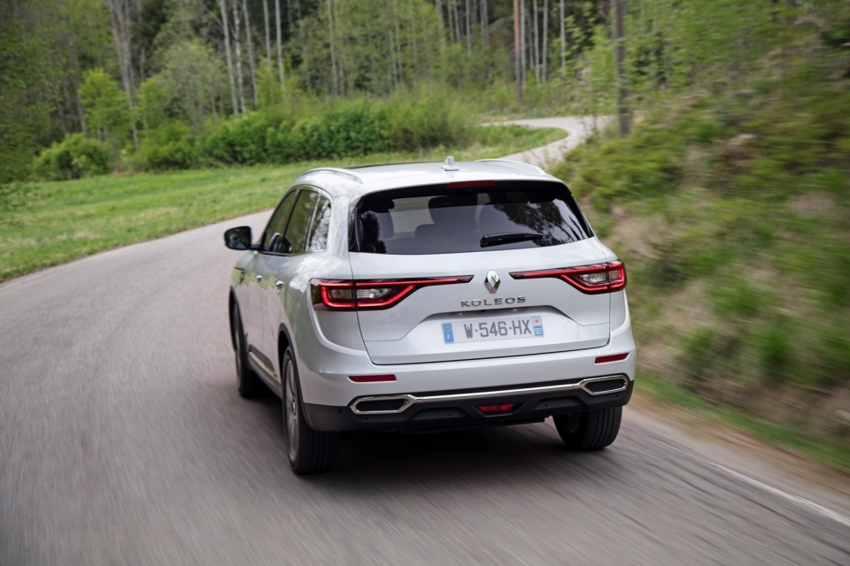 Renault trình làng Koleos hoàn toàn mới với hai tùy chọn động cơ renault trinh lang koleos hoan toan moi voi hai tuy chon dong co