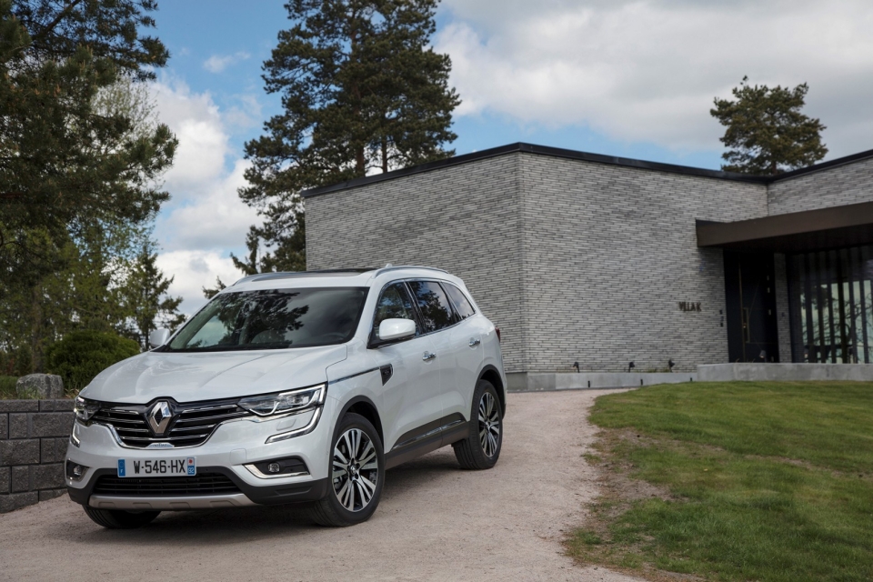 Renault trình làng Koleos hoàn toàn mới với hai tùy chọn động cơ renault trinh lang koleos hoan toan moi voi hai tuy chon dong co