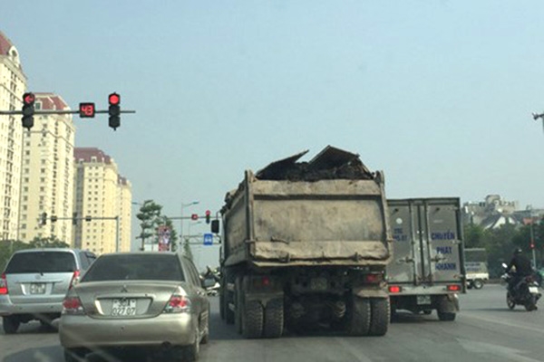 Hà Nội tổng điều tra, xử lý nghiêm xe chở quá tải, ba bánh tự gióng ha noi tong dieu tra xu ly nghiem xe cho qua tai ba banh tu giong