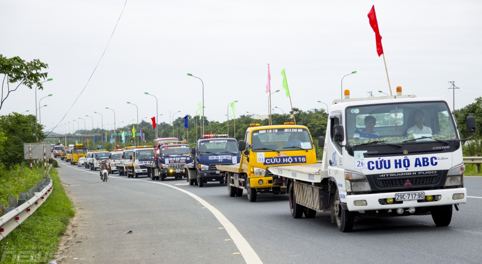 Ấn tượng ngày hội xe cứu hộ cơ giới Vietnam Tow Show 2017 an tuong ngay hoi xe cuu ho co gioi vietnam tow show 2017