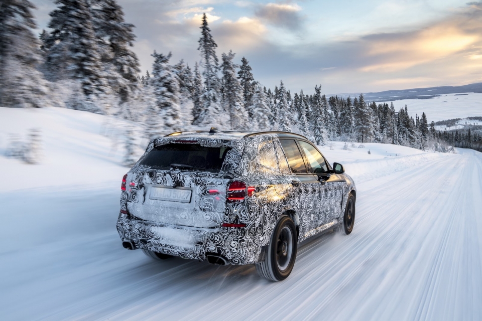 BMW X3 thế hệ mới sẽ ra mắt vào ngày 26/6 bmw x3 the he moi se ra mat vao ngay 266