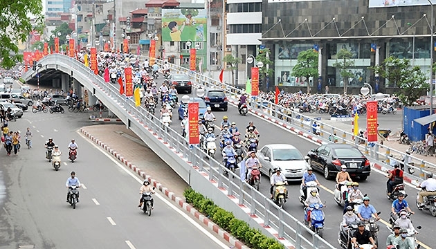 Hà Nội: Không hạ cốt đê khi thi công cầu vượt nút giao An Dương - Thanh Niên ha noi khong ha cot de khi thi cong cau vuot nut giao an duong thanh nien