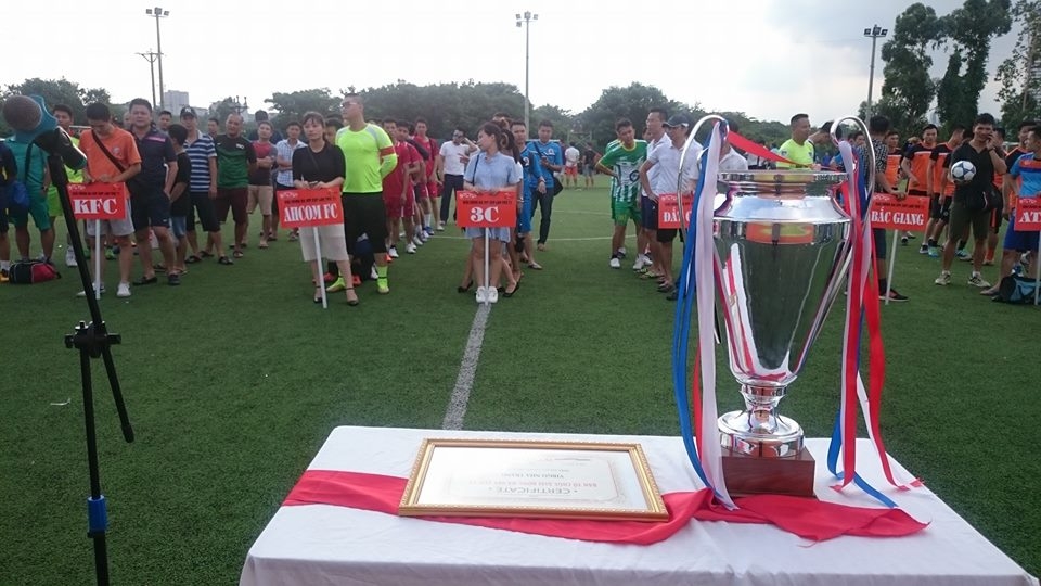 giai bong da tranh cup otofun lan thu 11 dien ra soi noi
