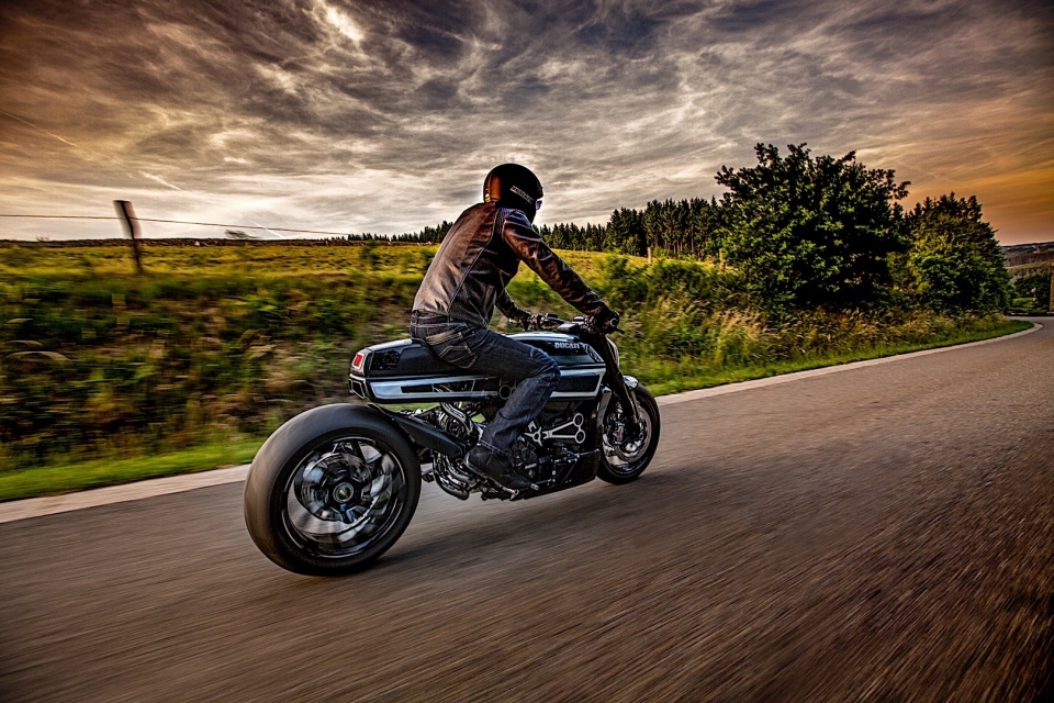 chiem nguong ducati xdiavel thiveral phong cach cafe racer cua tay choi bi