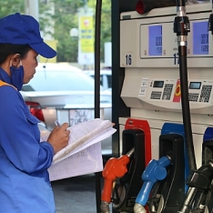 Giữ ổn định giá xăng E5, RON95