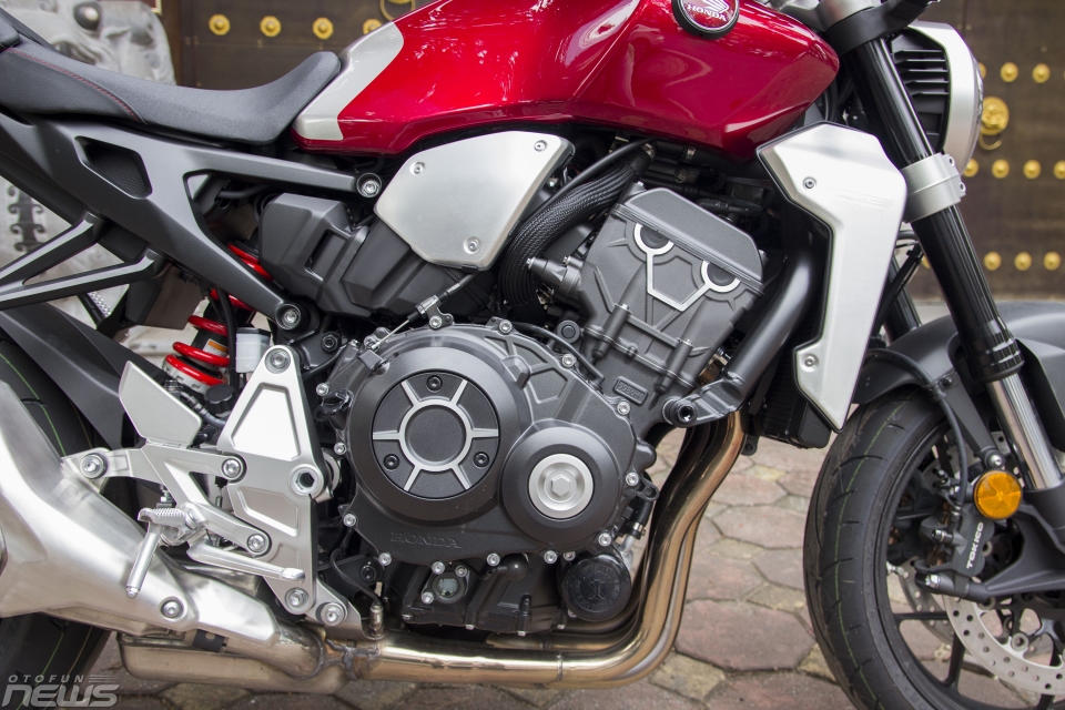 Ngắm Honda CB1000R 2018 đầu tiên Hà Nội ngam honda cb1000r 2018 canh tranh hang chinh hang