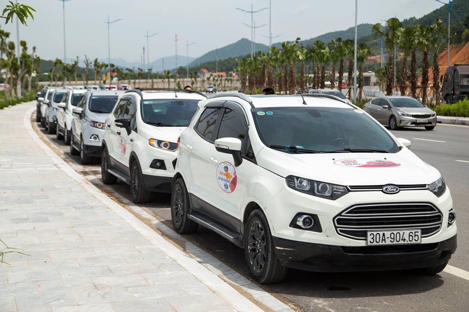CLB EcoSport mừng sinh nhật 2 năm soi dong chuong trinh eco van don noi khong voi con cua clb ford ecosport