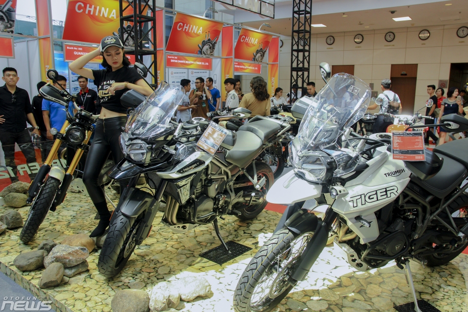 triumph harley davidson royal enfield quy tu tai vietnam autoexpo 2019