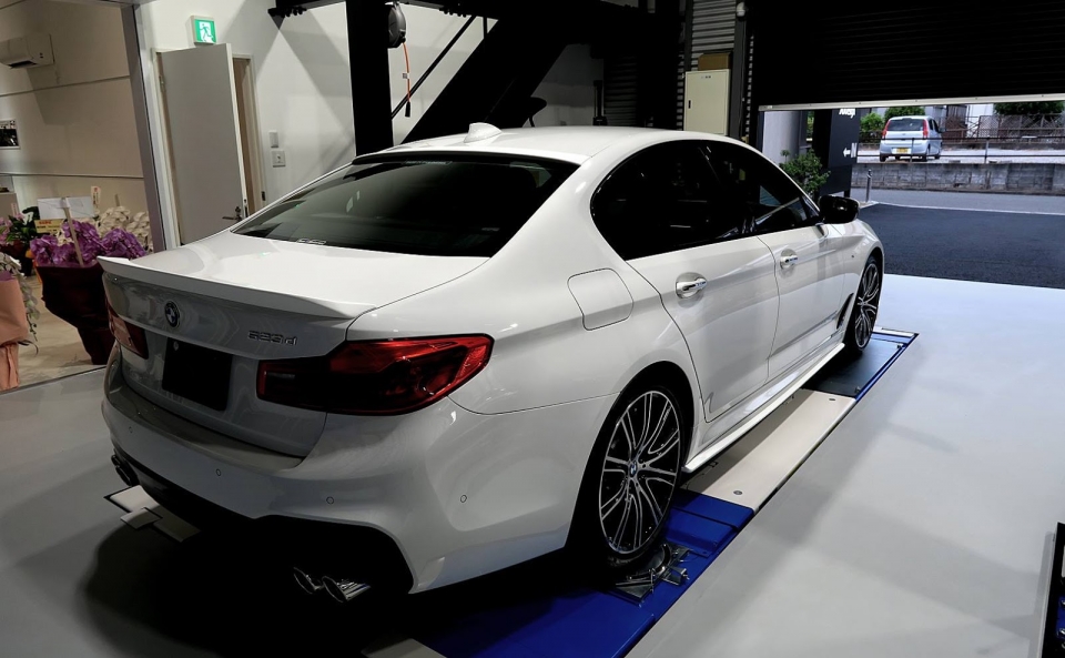 3D Design tiết lộ gói độ ngoại thất siêu độc cho BMW Series-5 3d design tiet lo goi do ngoai that sieu doc cho bmw series 5