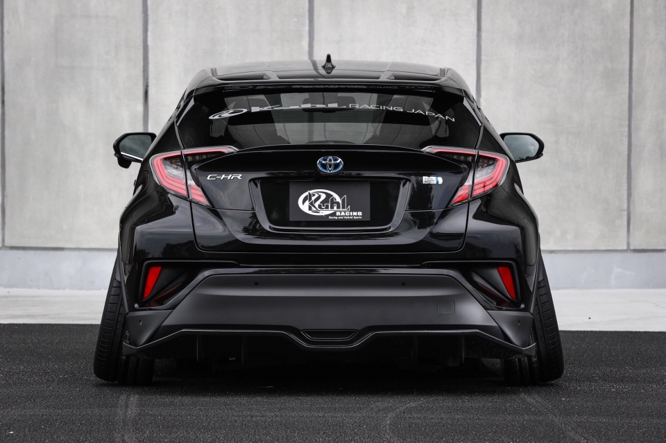 choang ngop truoc goi do than rong kul racing cho toyota c hr