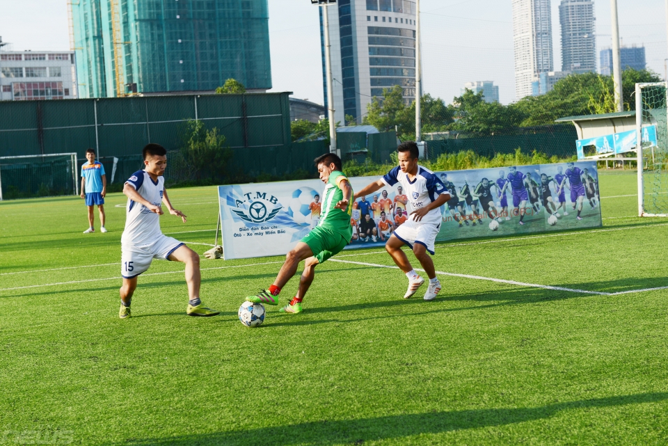 of dat cang len ngoi vuong tai giai bong da of cup lan thu 11