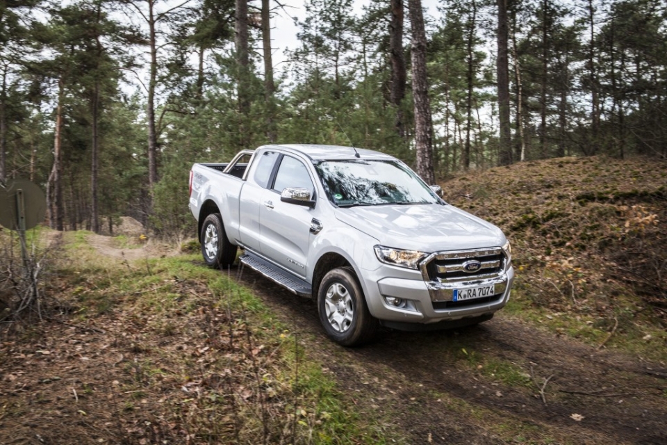 Ford Ranger 2019 sẽ có thêm 3 tùy chọn động cơ mới ford ranger 2019 se co them 3 tuy chon dong co moi