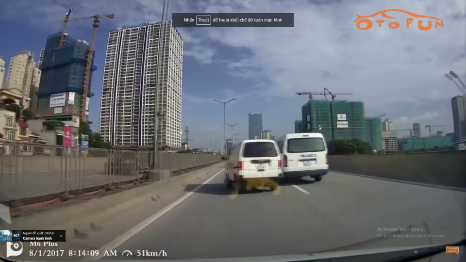 Lấn làn không quan sát, tài xế nhận bài học thích đáng lan lan khong quan sat tai xe nhan bai hoc thich dang