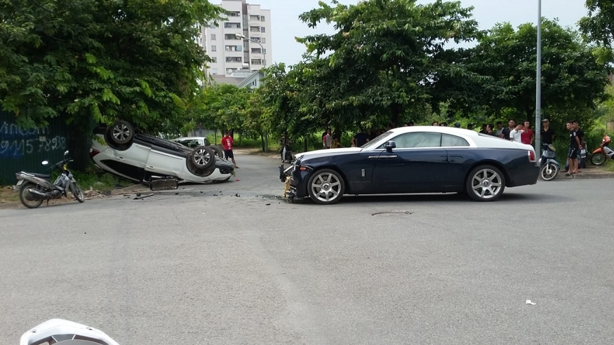 Rolls-Royce Wraith biển “san bằng tất cả” hạ đo ván Honda CR-V