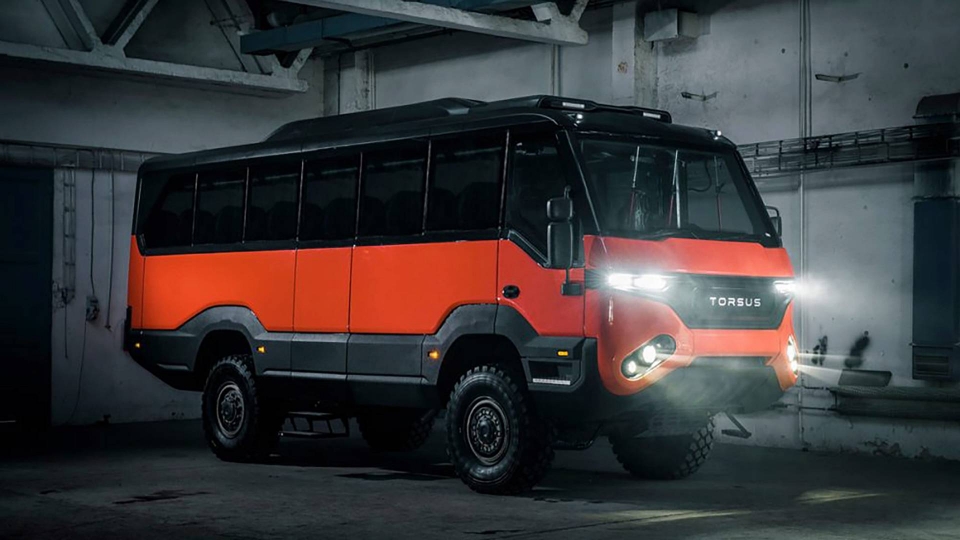 Choáng với xe buýt "khủng" Praetorian của Torsus choang voi xe buyt khung praetorian cua torsus