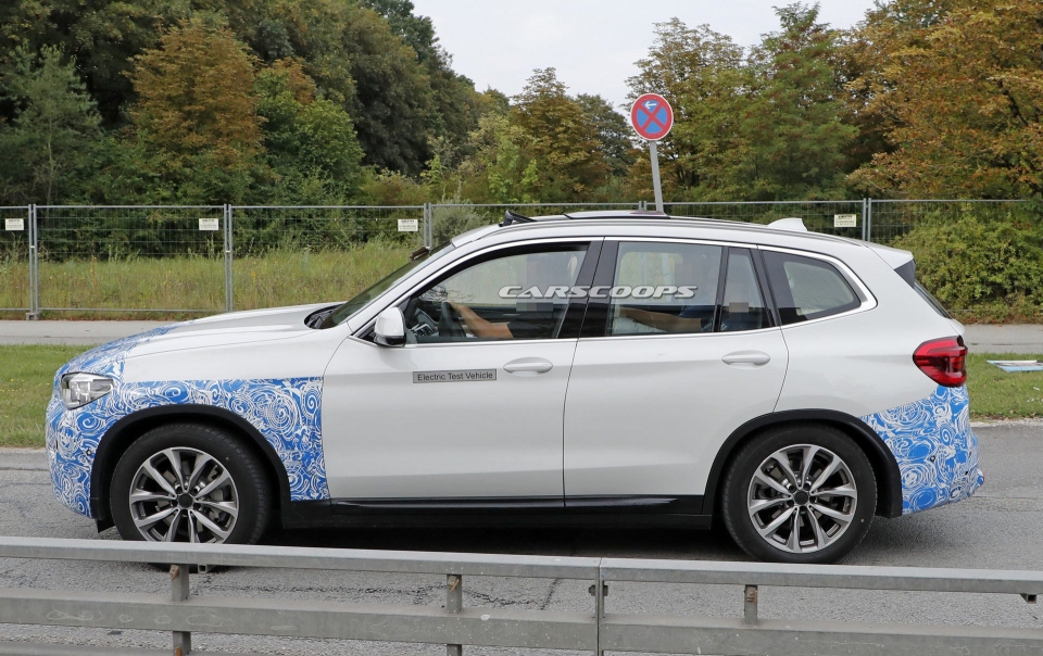 BMW thử nghiệm crossover chạy điện iX3 có khoảng hành trình hơn 400 km bmw thu nghiem crossover chay dien ix3 co khoang hanh trinh hon 400 km