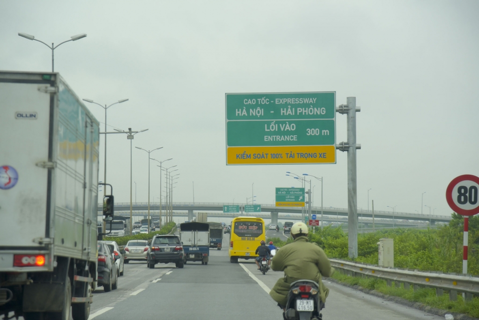 hyundai grand i10 ckd cho muc tieu thu nhien lieu an tuong 378l100km