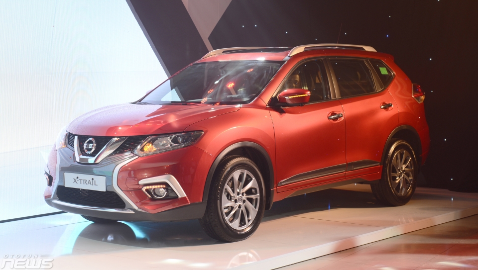 Nissan giới thiệu X-Trail phiên bản "Việt hoá" giá từ 991 triệu đồng nissan gioi thieu x trail phien ban viet hoa gia tu 991 trieu dong