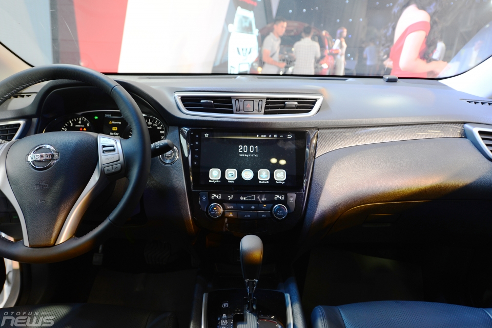 Nissan giới thiệu X-Trail phiên bản "Việt hoá" giá từ 991 triệu đồng nissan gioi thieu x trail phien ban viet hoa gia tu 991 trieu dong
