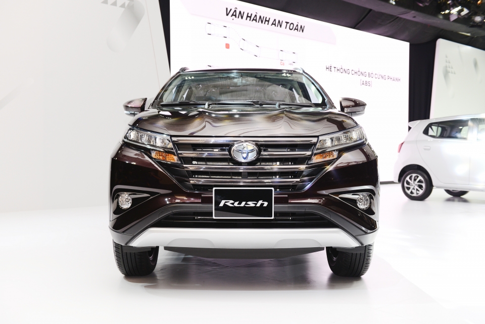 toyota wigo rush avanza chinh thuc ra mat khach hang viet