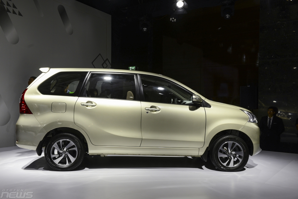 Toyota Avanza: MPV giá rẻ nhưng chưa thu hút người tiêu dùng Việt toyota avanza mpv gia re nhung dat