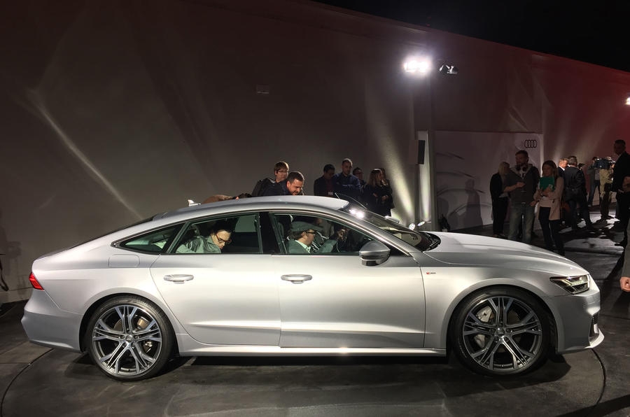 Audi A7 2018: Ngập tràn công nghệ lái xe tự động và bán tự động audi a7 2018 ngap tran cong nghe lai xe tu dong va ban tu dong
