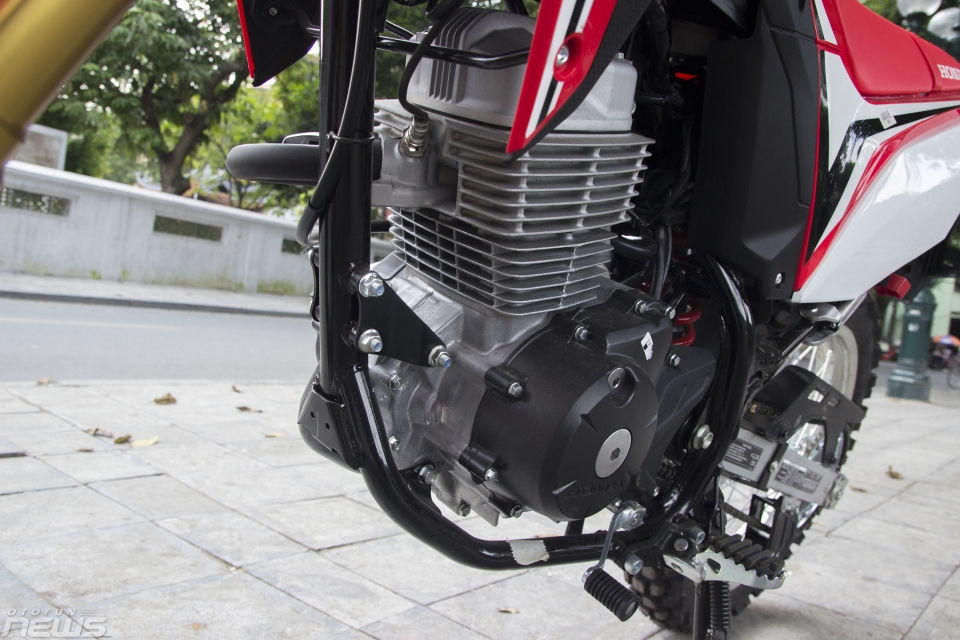 Xe máy địa hình Honda CRF150L có giá 77 triệu đồng tại Hà Nội xe may dia hinh honda crf150l co gia 77 trieu dong tai ha noi
