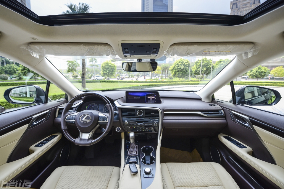 Ngắm Lexus RX450h đời mới giá 4,5 tỷ đồng tại Hà Nội ngam lexus rx450h doi moi vua lo dien tai ha noi