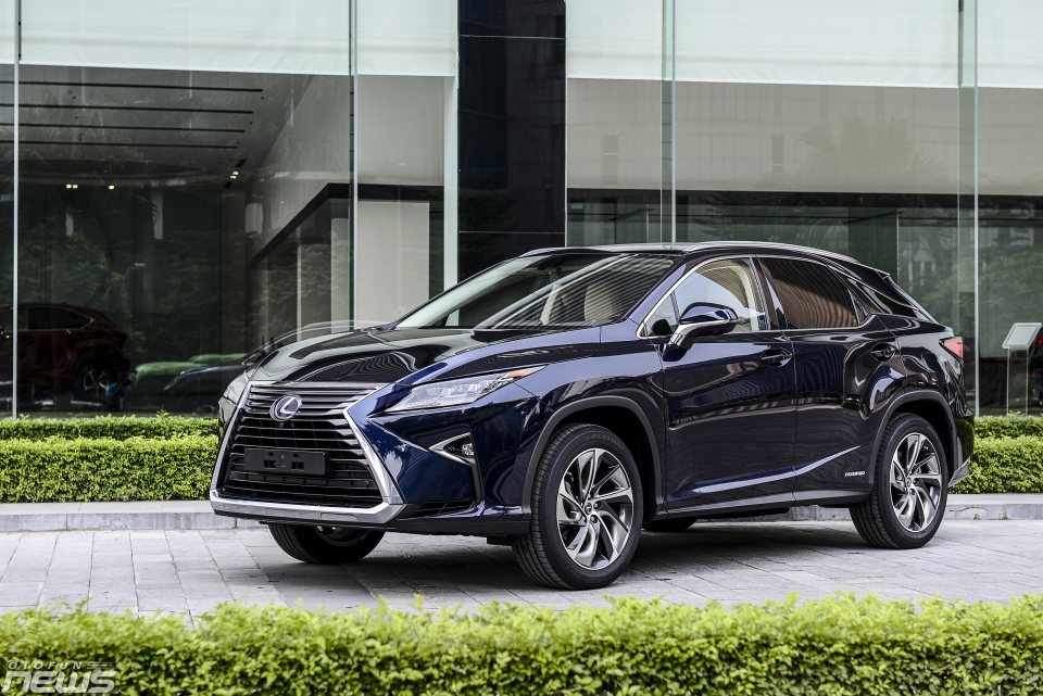 Lexus Việt Nam chuẩn bị tăng giá mạnh, RX350 lên 4 tỷ đồng ban e nhung xe lexus viet nam van ruc rich tang gia manh