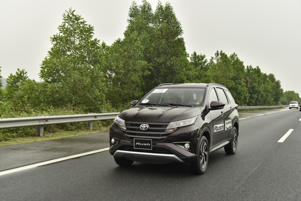 Lỗi túi khí, gần 1.600 xe Toyota Rush ở Việt Nam bị thu hồi loi tui khi gan 1600 xe toyota rush o vn bi thu hoi