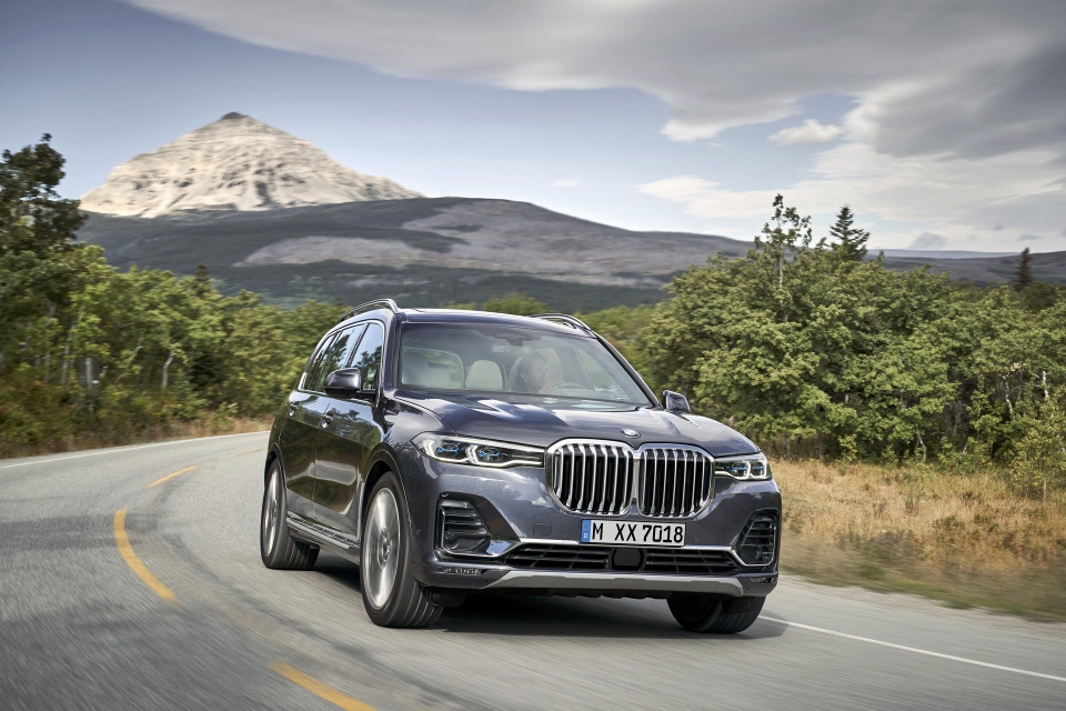 So sánh nhanh BMW X7 và X5: khác biệt không chỉ ở kích thước so sanh nhanh bmw x7 va x5 khac biet khong chi o kich thuoc