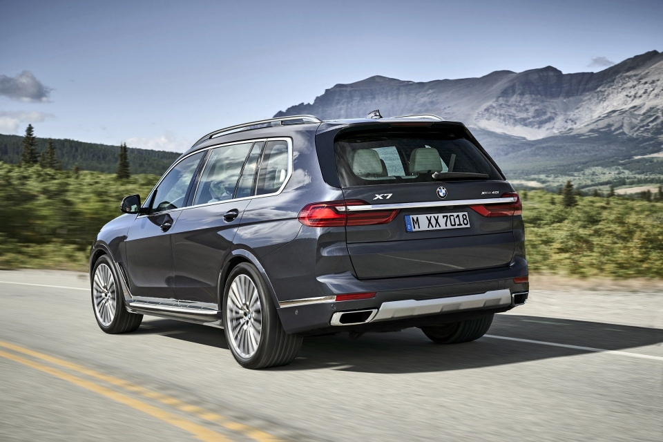 Hình ảnh đầu tiên về BMW X7 cạnh tranh Mercedes-Benz GLS hinh anh dau tien ve bmw x7 canh tranh mercedes benz gls