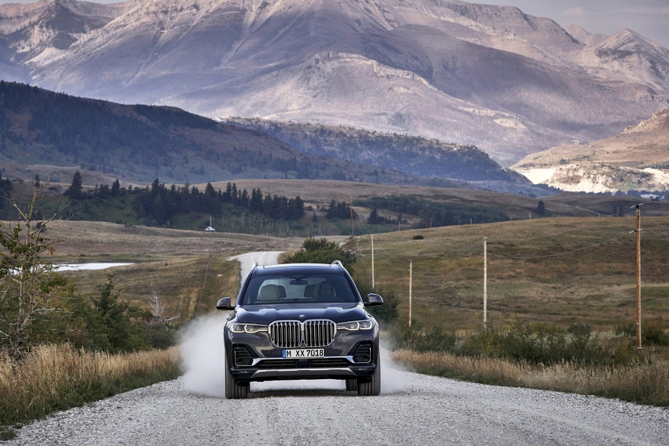 Hình ảnh đầu tiên về BMW X7 cạnh tranh Mercedes-Benz GLS hinh anh dau tien ve bmw x7 canh tranh mercedes benz gls