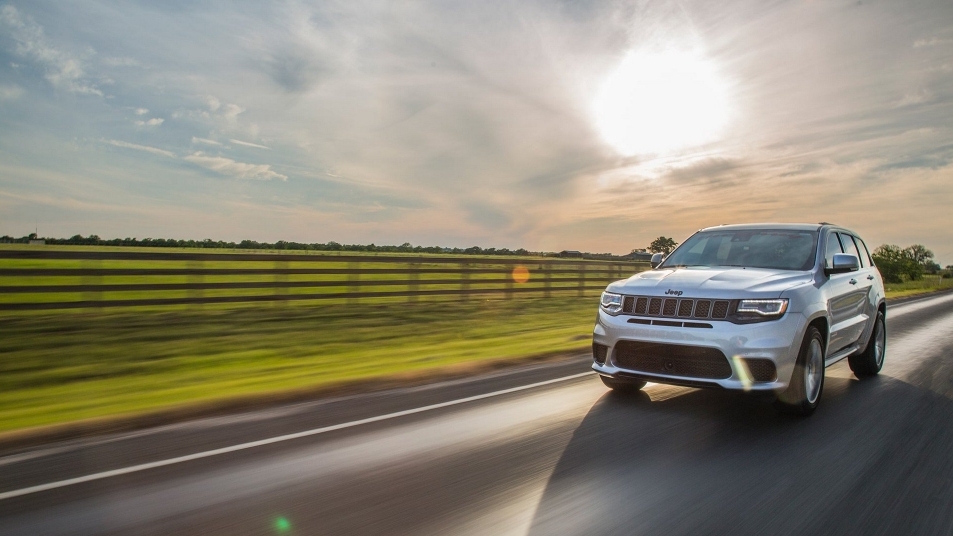 Sốc với "siêu" SUV Jeep Grand Cherokee Trackhawk 1.200 mã lực