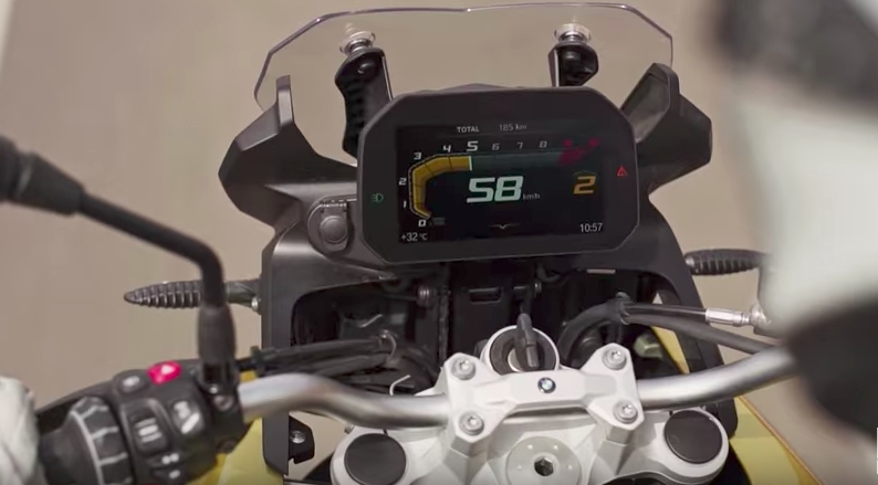 bmw tung video gioi thieu f850 gs adventure 2018