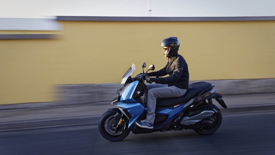 [EICMA 2017] Ngắm xe tay ga thời thượng BMW C400 X 2018