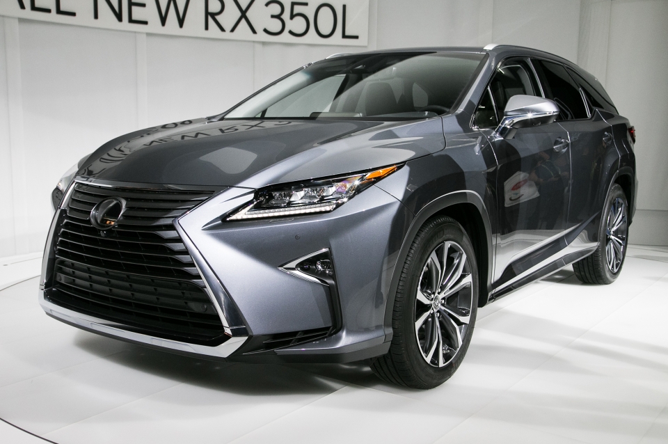 los angeles 2017 lexus rx 350 va rx 450h l 2018 chinh thuc lo dien voi 7 cho ngoi