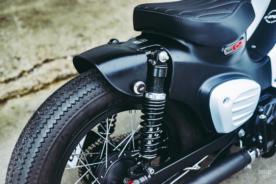 Honda Super Cub độ cực kỳ phá cách ngam ban do honda super cub pha cach cua xuong do thai lan