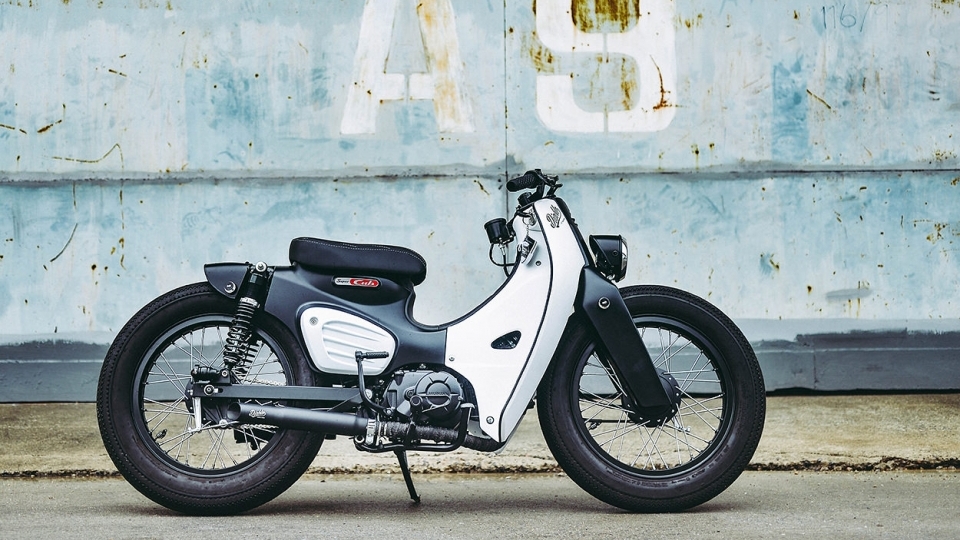 Honda Super Cub độ cực kỳ phá cách