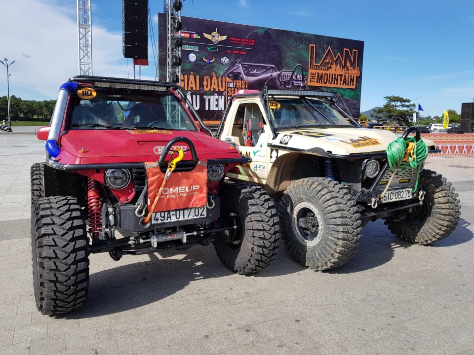 Giải off-road xuyên rừng LAAN-Challenge The Mountain khởi tranh giai off road xuyen rung laan challenge the mountain se dien ra tu 21 2511
