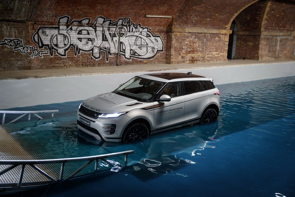 Range Rover Evoque 2019 ra mắt với cảm hứng thiết kế từ Velar land rover cong bo range rover evoque 2019 voi thiet ke lay cam hung tu velar