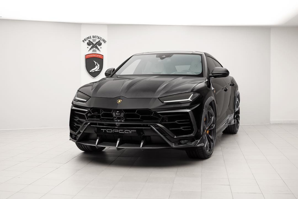 SUV Lamborghini Urus "diện" bodykit carbon trị giá gần 40.000 USD suv lamborghini urus dien bodykit carbon tri gia gan 40000 usd