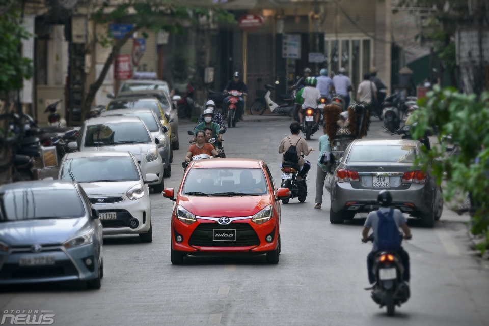 Toyota Wigo bị Huyndai Grand i10 và Kia Morning bỏ xa trong cuộc đua doanh số toyota wigo bi bo xa trong cuoc dua doanh so